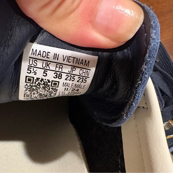 ADIDAS Samba OG Night Navy and Cream Suede Leather Low Profile Trainer Sneakers - Picture 8 of 9